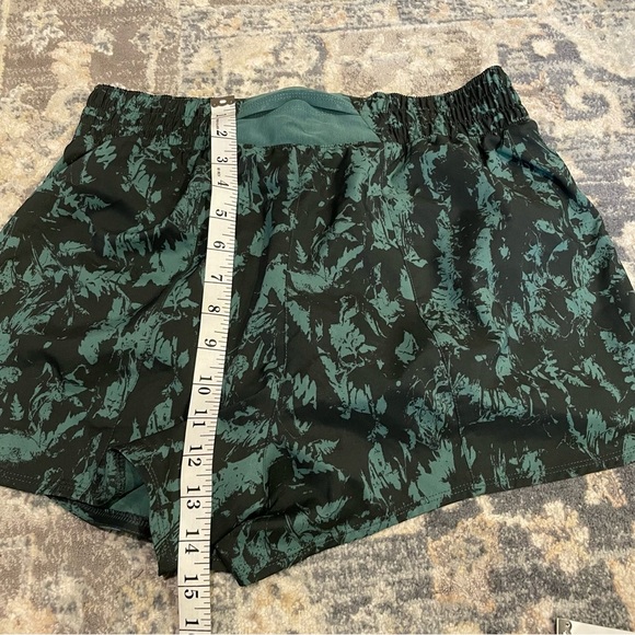 Nike Women's Green Athletic Shorts - Picture 4 of 5